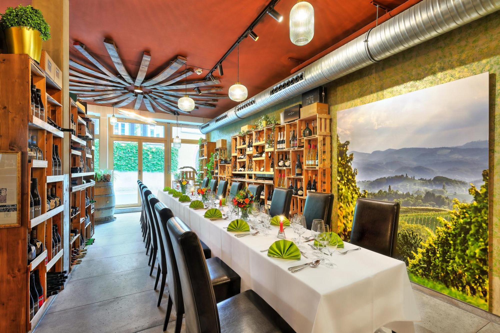 Hotel Mueller Cafe & Wein - Mondholzhotel Veitshochheim Luaran gambar