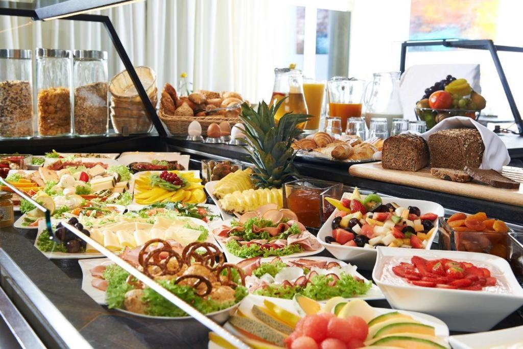 Hotel Mueller Cafe & Wein - Mondholzhotel Veitshochheim Luaran gambar